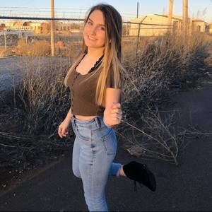 Meet your Posher, Lexie